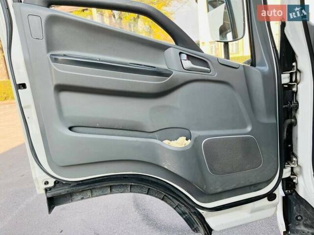 Белый Джак N56, объемом двигателя 2.75 л и пробегом 115 тыс. км за 16999 $, фото 16 на Automoto.ua