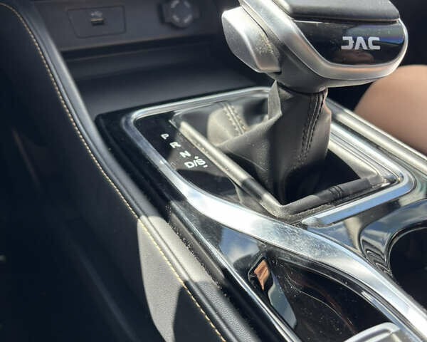 Синий Джак S4, объемом двигателя 1.5 л и пробегом 65 тыс. км за 12500 $, фото 46 на Automoto.ua