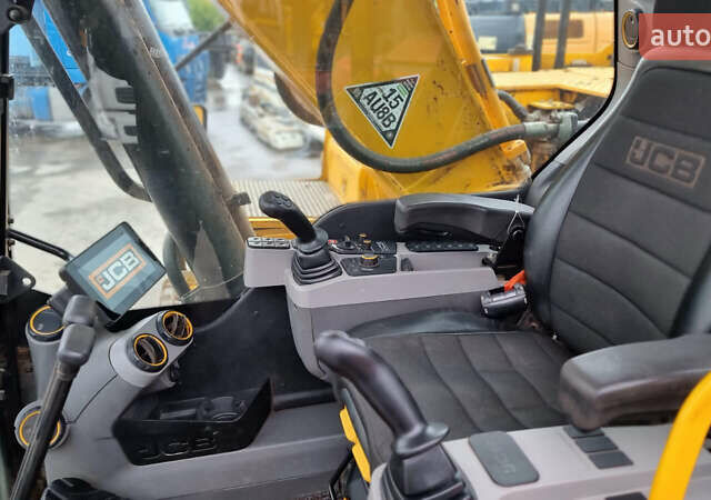 ЖЦБ 220LC Xtra, объемом двигателя 0 л и пробегом 5 тыс. км за 84909 $, фото 8 на Automoto.ua