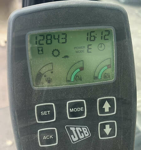 ЖЦБ 260, об'ємом двигуна 5.19 л та пробігом 0 тис. км за 180000 $, фото 17 на Automoto.ua