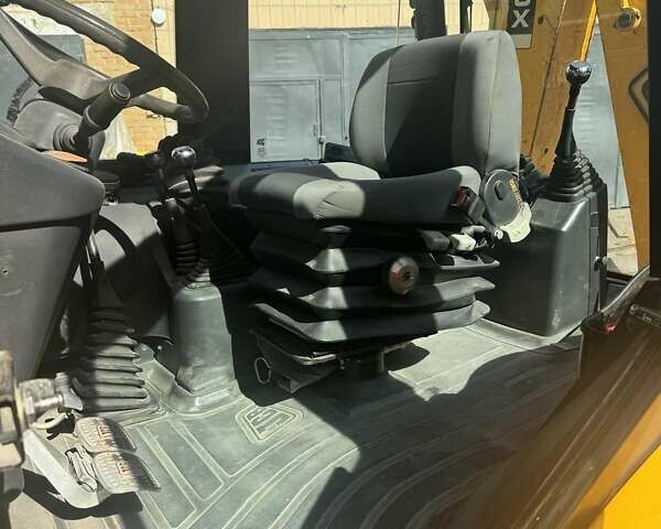 ЖЦБ 2ЦКС, об'ємом двигуна 4.4 л та пробігом 333 тис. км за 35500 $, фото 4 на Automoto.ua