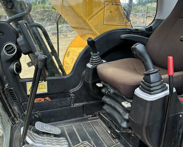 ЖЦБ 300, объемом двигателя 0 л и пробегом 7 тыс. км за 130000 $, фото 8 на Automoto.ua