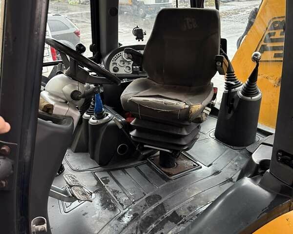 ЖЦБ 3ЦКС 2007 у Києві на Automoto.ua ЖЦБ 3ЦКС, об'ємом двигуна 0 л та пробігом 0 тис. км за 36000 $, фото 7 на Automoto.ua