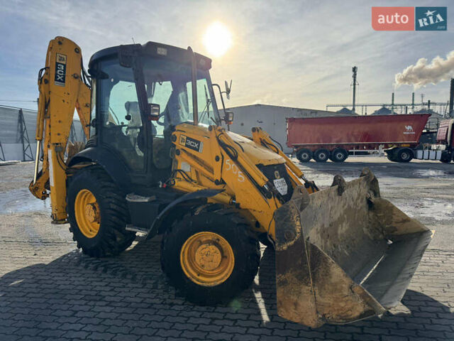 Желтый ЖЦБ 3ЦКС, объемом двигателя 4 л и пробегом 4 тыс. км за 23100 $, фото 4 на Automoto.ua