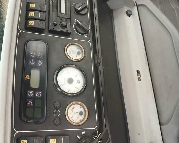 Жовтий ЖЦБ 3ЦКС, об'ємом двигуна 4 л та пробігом 11 тис. км за 33200 $, фото 7 на Automoto.ua