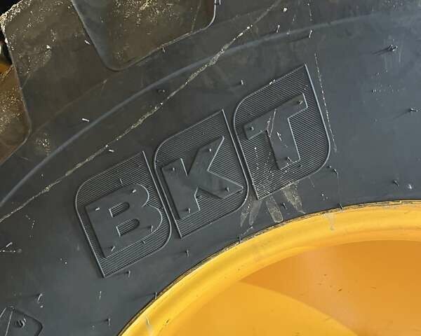 Жовтий ЖЦБ 3ЦКС, об'ємом двигуна 4.4 л та пробігом 1 тис. км за 50000 $, фото 21 на Automoto.ua