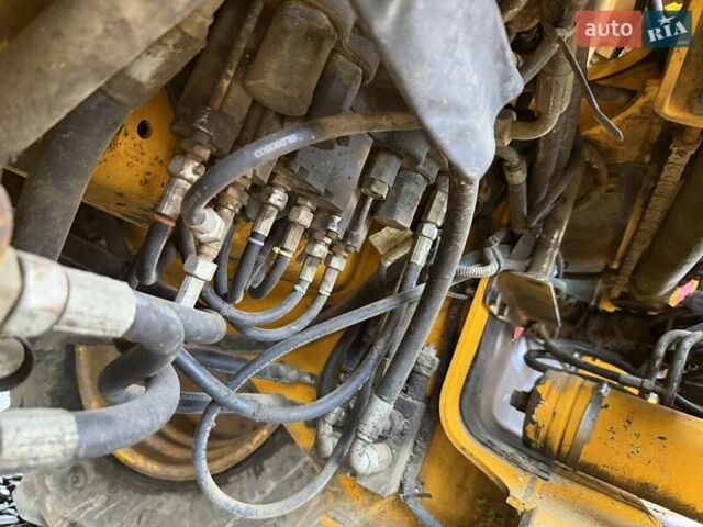 Жовтий ЖЦБ 3ЦКС, об'ємом двигуна 4.4 л та пробігом 5 тис. км за 54005 $, фото 1 на Automoto.ua