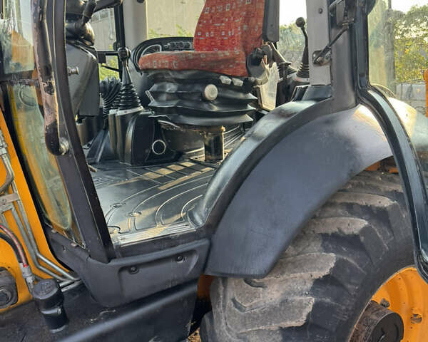 Жовтий ЖЦБ 3ЦКС, об'ємом двигуна 4.4 л та пробігом 15 тис. км за 42000 $, фото 5 на Automoto.ua