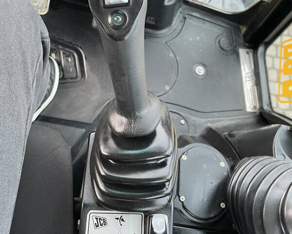 Желтый ЖЦБ 3ЦКС, объемом двигателя 4.4 л и пробегом 6 тыс. км за 62200 $, фото 20 на Automoto.ua