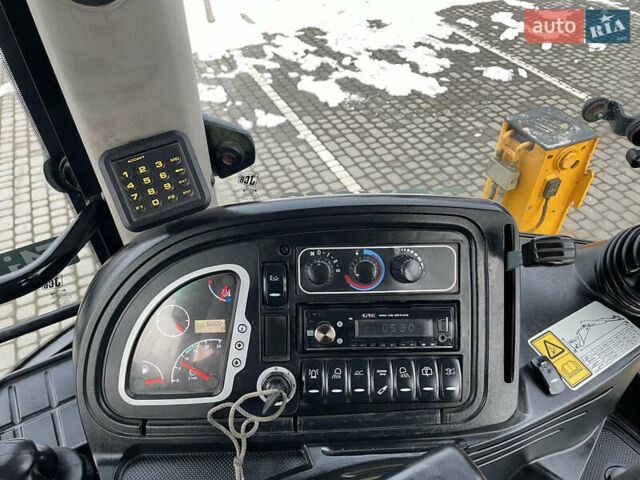 Желтый ЖЦБ 3ЦКС, объемом двигателя 4.4 л и пробегом 6 тыс. км за 62200 $, фото 22 на Automoto.ua