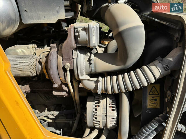 Желтый ЖЦБ 3ЦКС, объемом двигателя 4.4 л и пробегом 2 тыс. км за 81220 $, фото 17 на Automoto.ua