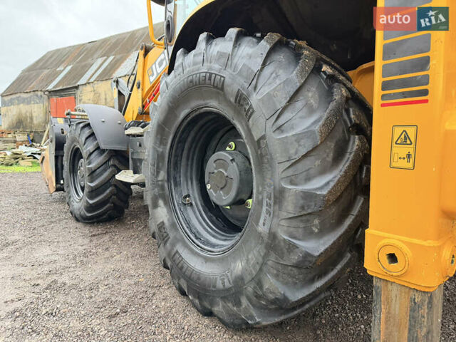 Жовтий ЖЦБ 3ЦКС, об'ємом двигуна 4.8 л та пробігом 1 тис. км за 109352 $, фото 1 на Automoto.ua