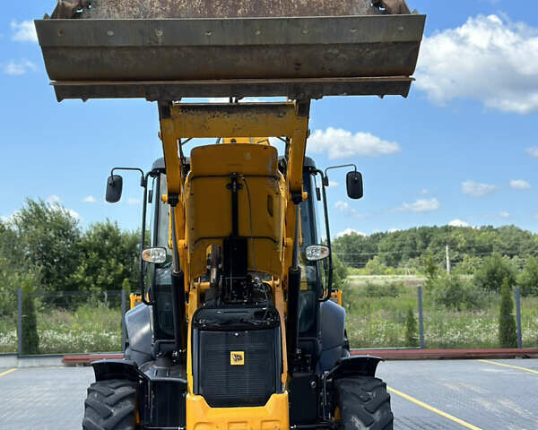 Помаранчевий ЖЦБ 3ЦКС, об'ємом двигуна 4.4 л та пробігом 6 тис. км за 61000 $, фото 31 на Automoto.ua