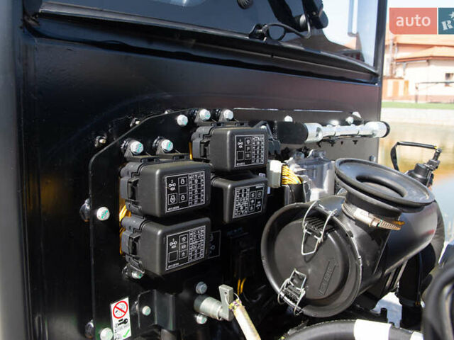 ЖЦБ 403, объемом двигателя 0 л и пробегом 0 тыс. км за 64367 $, фото 8 на Automoto.ua