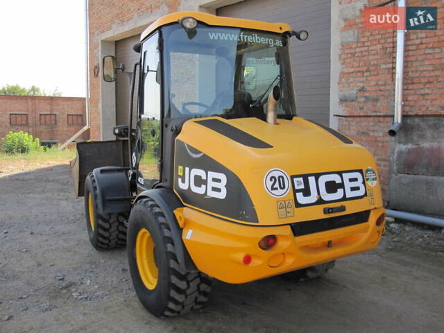 Желтый ЖЦБ 406, объемом двигателя 4.4 л и пробегом 1 тыс. км за 35850 $, фото 5 на Automoto.ua