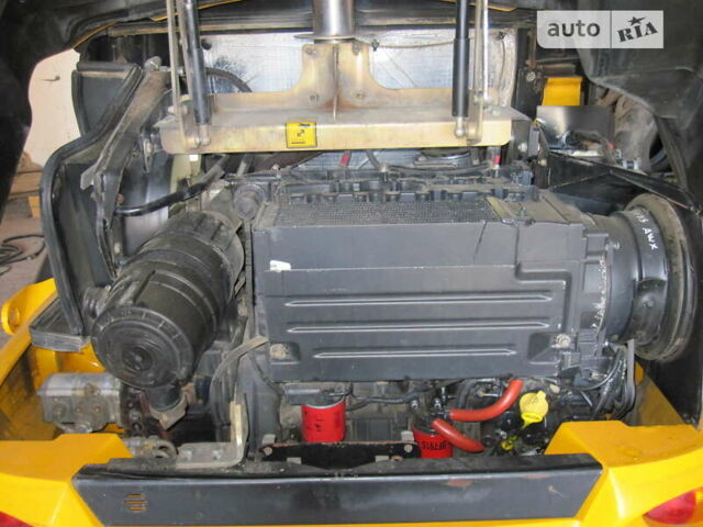 Жовтий ЖЦБ 406, об'ємом двигуна 4.4 л та пробігом 1 тис. км за 35850 $, фото 8 на Automoto.ua