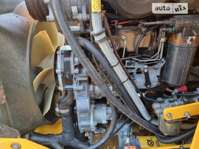 Жовтий ЖЦБ 4ЦКС, об'ємом двигуна 4.4 л та пробігом 480 тис. км за 49945 $, фото 17 на Automoto.ua
