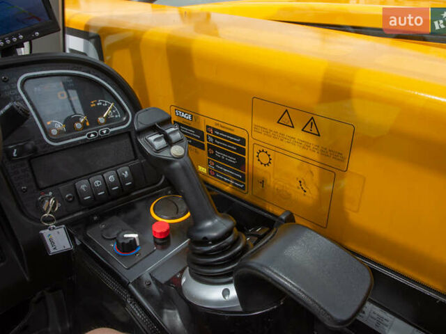 ЖЦБ 525-60 Hi-Viz, об'ємом двигуна 0 л та пробігом 0 тис. км за 73405 $, фото 6 на Automoto.ua