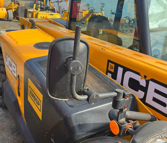 Желтый ЖЦБ 525-60 Hi-Viz, объемом двигателя 0 л и пробегом 0 тыс. км за 45998 $, фото 6 на Automoto.ua