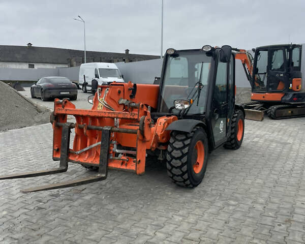 Помаранчевий ЖЦБ 525-60 Hi-Viz, об'ємом двигуна 2.8 л та пробігом 0 тис. км за 47200 $, фото 3 на Automoto.ua