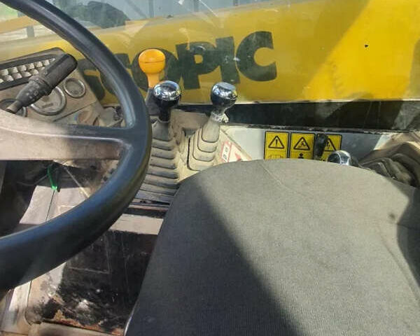 Желтый ЖЦБ 528-70, объемом двигателя 0 л и пробегом 0 тыс. км за 33663 $, фото 5 на Automoto.ua