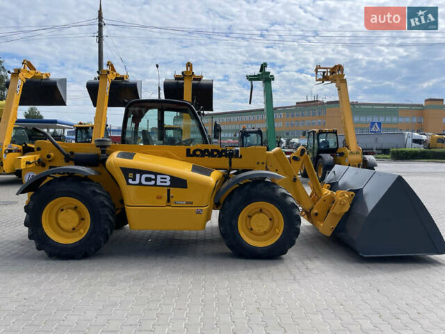 Желтый ЖЦБ 530-70, объемом двигателя 4.4 л и пробегом 3 тыс. км за 32000 $, фото 6 на Automoto.ua