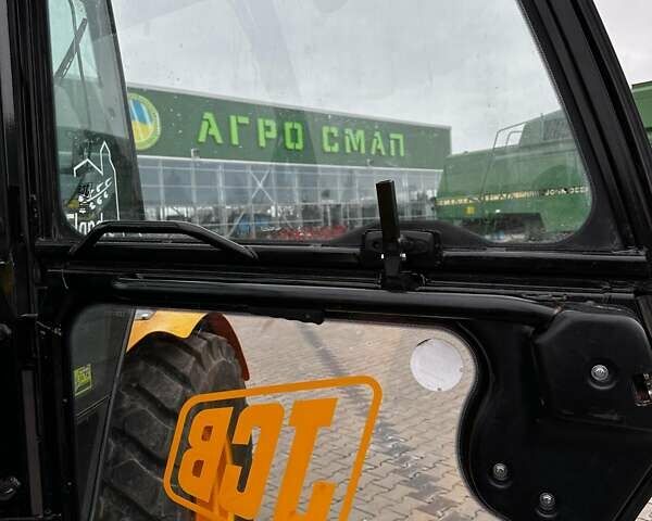 Жовтий ЖЦБ 530, об'ємом двигуна 0 л та пробігом 0 тис. км за 44136 $, фото 34 на Automoto.ua