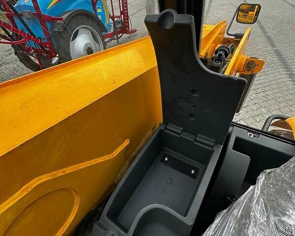 Жовтий ЖЦБ 530, об'ємом двигуна 0 л та пробігом 0 тис. км за 44136 $, фото 41 на Automoto.ua