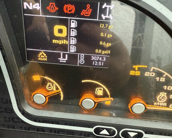 ЖЦБ 531-70, об'ємом двигуна 3 л та пробігом 3 тис. км за 65102 $, фото 5 на Automoto.ua