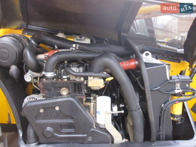 Желтый ЖЦБ 531-70, объемом двигателя 4.4 л и пробегом 2 тыс. км за 50000 $, фото 15 на Automoto.ua