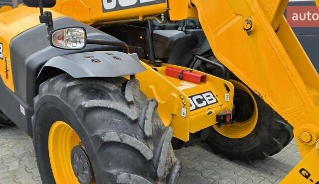 Желтый ЖЦБ 531-70, объемом двигателя 4.4 л и пробегом 5 тыс. км за 49700 $, фото 6 на Automoto.ua