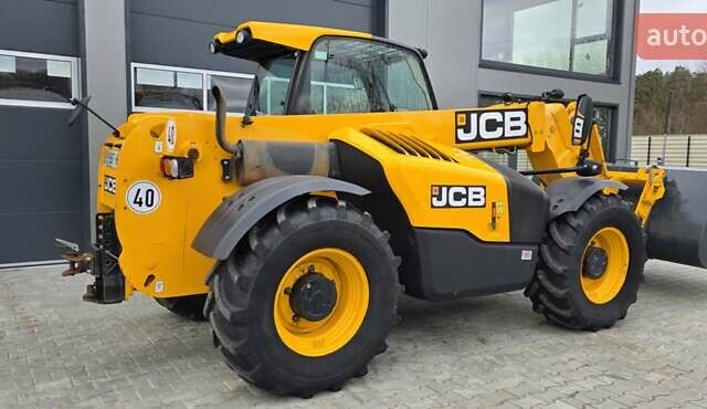 Желтый ЖЦБ 531-70, объемом двигателя 4.4 л и пробегом 5 тыс. км за 49700 $, фото 3 на Automoto.ua