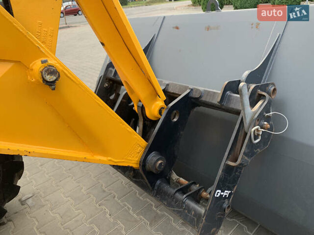 Жовтий ЖЦБ 531-70, об'ємом двигуна 4.4 л та пробігом 2 тис. км за 47000 $, фото 8 на Automoto.ua