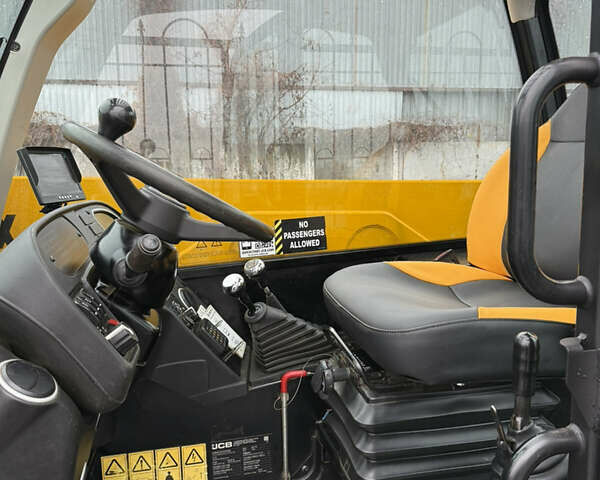 Жовтий ЖЦБ 531-70, об'ємом двигуна 4.4 л та пробігом 2 тис. км за 66007 $, фото 16 на Automoto.ua