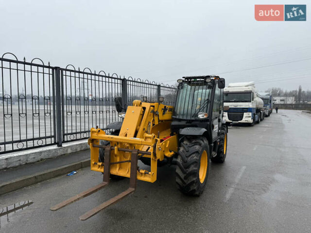 Желтый ЖЦБ 531-70, объемом двигателя 4.4 л и пробегом 1 тыс. км за 68389 $, фото 2 на Automoto.ua