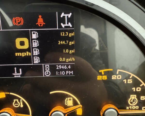 Жовтий ЖЦБ 531-70, об'ємом двигуна 4.4 л та пробігом 2 тис. км за 66007 $, фото 18 на Automoto.ua