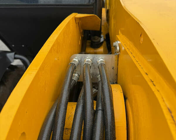 Жовтий ЖЦБ 531-70, об'ємом двигуна 4.4 л та пробігом 2 тис. км за 66007 $, фото 2 на Automoto.ua