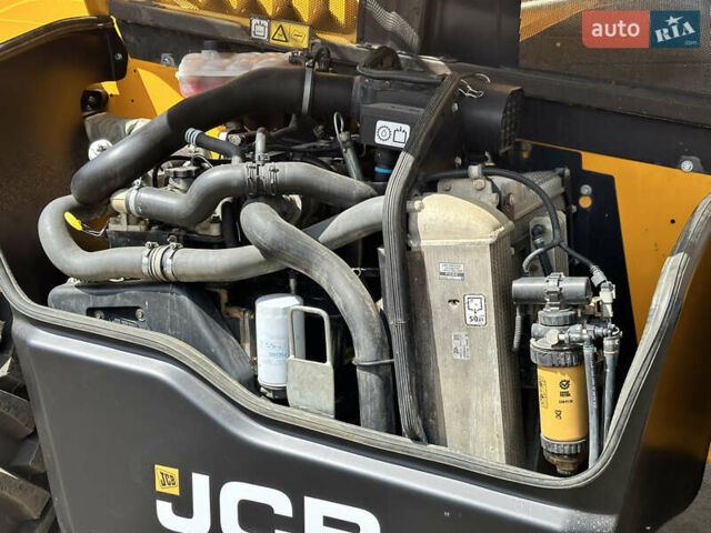 ЖЦБ 535-125, объемом двигателя 4.4 л и пробегом 5 тыс. км за 53304 $, фото 11 на Automoto.ua