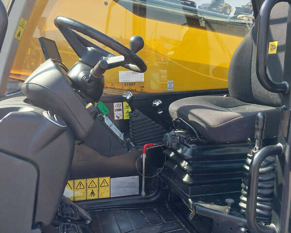 ЖЦБ 535-125 2017 в Житомире на Automoto.ua ЖЦБ 535-125, объемом двигателя 4.4 л и пробегом 2 тыс. км за 57842 $, фото 6 на Automoto.ua