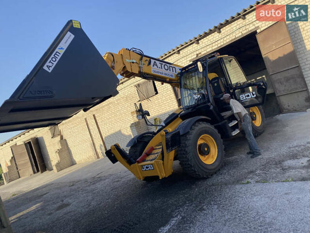 Жовтий ЖЦБ 535-125, об'ємом двигуна 4.4 л та пробігом 10 тис. км за 55000 $, фото 1 на Automoto.ua