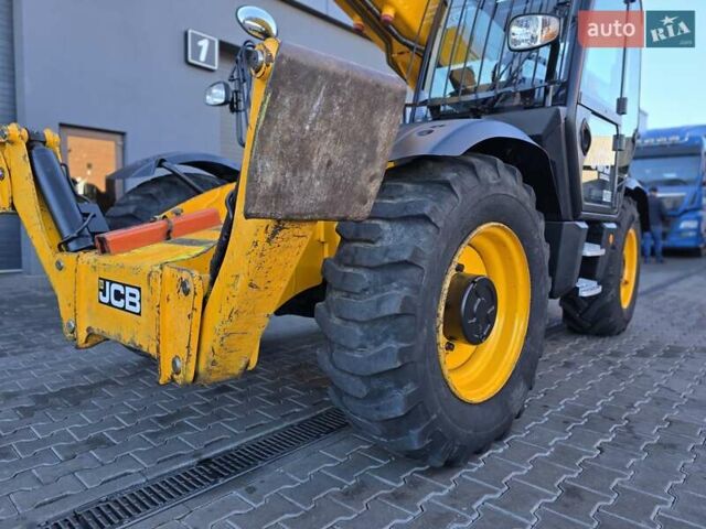 Желтый ЖЦБ 535-140, объемом двигателя 4.4 л и пробегом 0 тыс. км за 48900 $, фото 8 на Automoto.ua