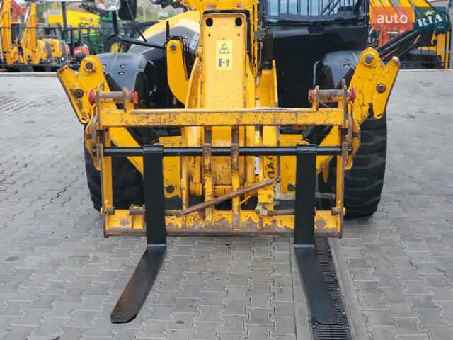 Жовтий ЖЦБ 535-140, об'ємом двигуна 4.4 л та пробігом 1 тис. км за 43000 $, фото 8 на Automoto.ua