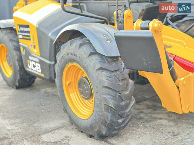 Желтый ЖЦБ 535-140, объемом двигателя 0 л и пробегом 340 тыс. км за 61202 $, фото 1 на Automoto.ua