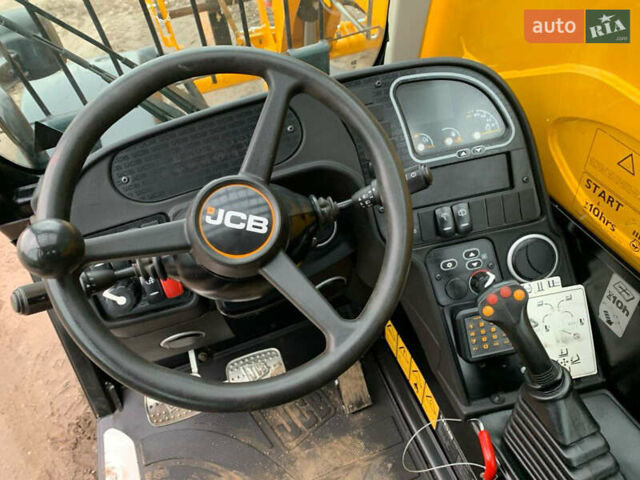ЖЦБ 535-95, объемом двигателя 4.4 л и пробегом 1 тыс. км за 80465 $, фото 9 на Automoto.ua