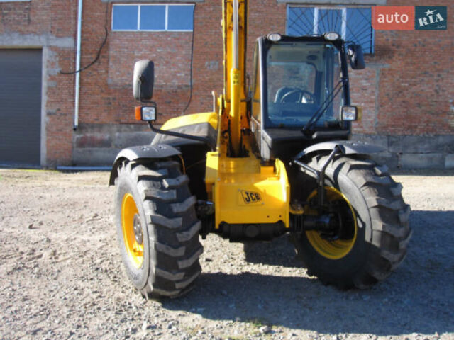 Желтый ЖЦБ 535-95, объемом двигателя 4.4 л и пробегом 1 тыс. км за 36850 $, фото 1 на Automoto.ua