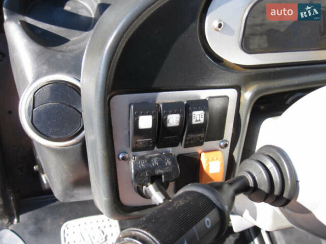 Желтый ЖЦБ 535-95, объемом двигателя 4.4 л и пробегом 1 тыс. км за 36850 $, фото 15 на Automoto.ua