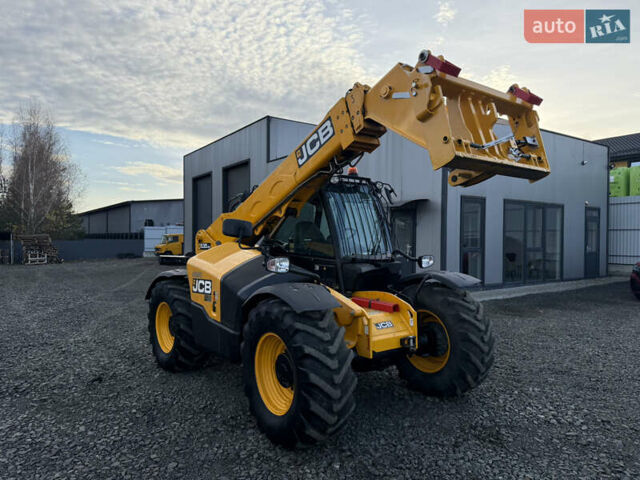 Желтый ЖЦБ 535-95, объемом двигателя 4.4 л и пробегом 6 тыс. км за 69969 $, фото 4 на Automoto.ua