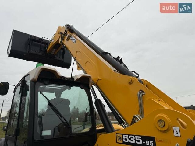 Жовтий ЖЦБ 535-95, об'ємом двигуна 4.4 л та пробігом 3 тис. км за 52500 $, фото 7 на Automoto.ua