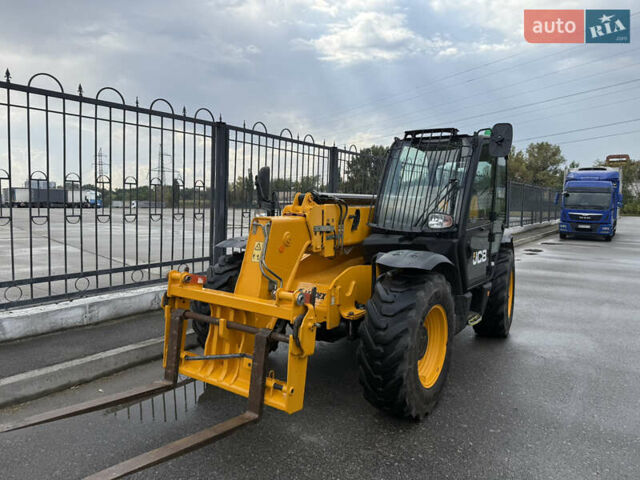 Желтый ЖЦБ 535-95, объемом двигателя 4.4 л и пробегом 4 тыс. км за 63464 $, фото 3 на Automoto.ua