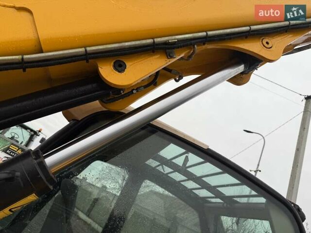 Жовтий ЖЦБ 535-95, об'ємом двигуна 4.4 л та пробігом 3 тис. км за 52500 $, фото 2 на Automoto.ua